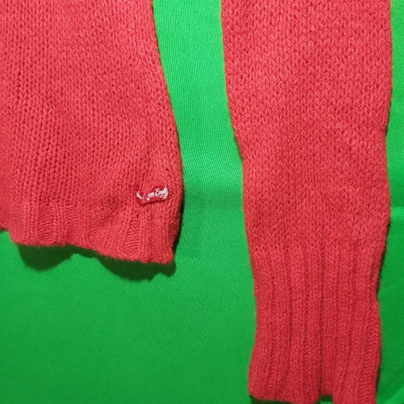 AE Red nitted sweater - Picture 2 of 10
